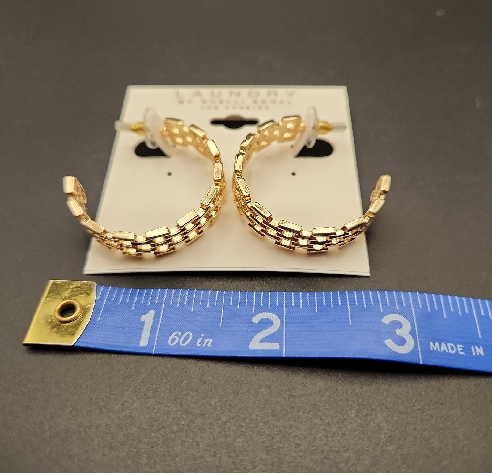 Laundry By Shelli Segal Gold Tone Textured Link Hoop Earrings NWT - Picture 3 of 3